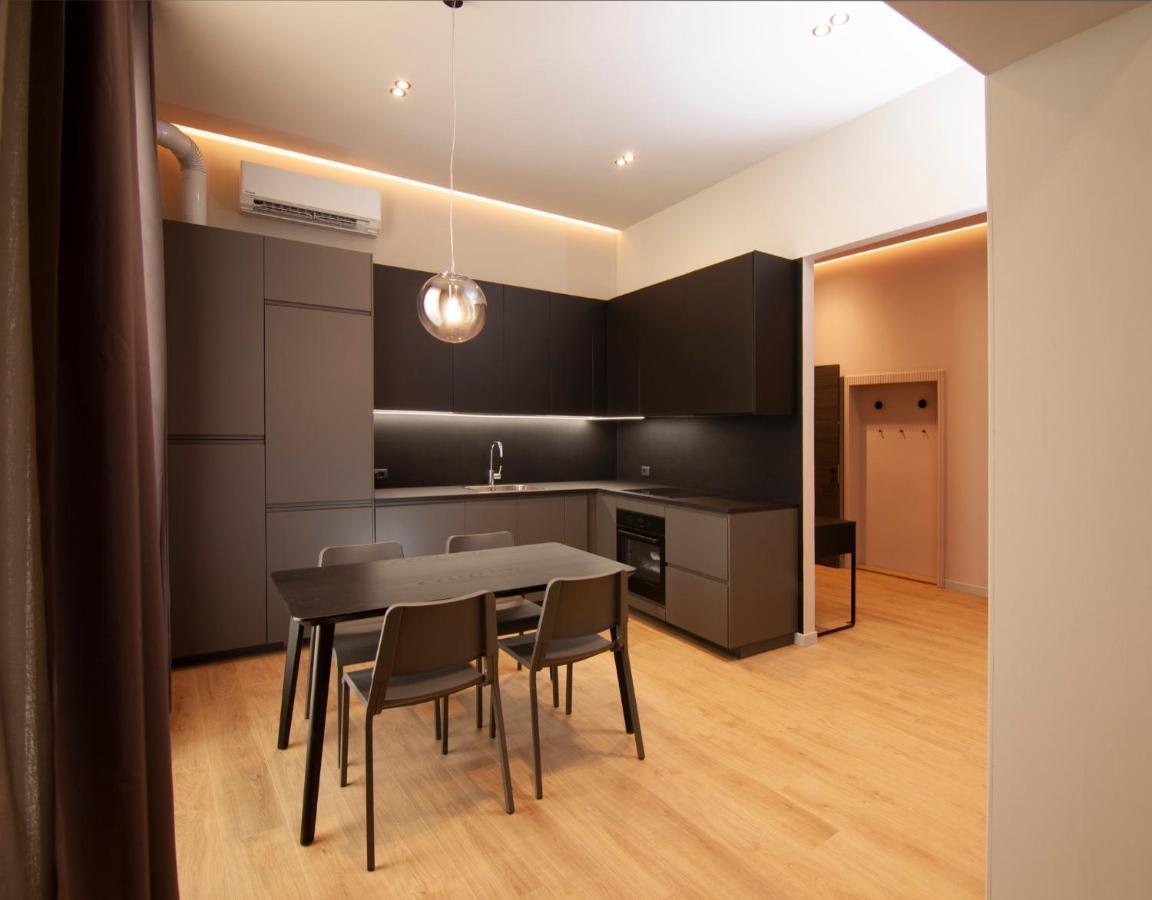 Borghetto First Apartment เปียเชนซา ภายนอก รูปภาพ