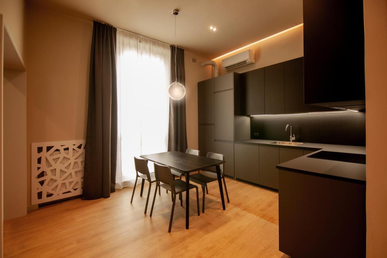 Borghetto First Apartment เปียเชนซา ภายนอก รูปภาพ